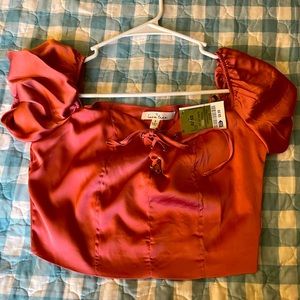 Dark pink crop top size S